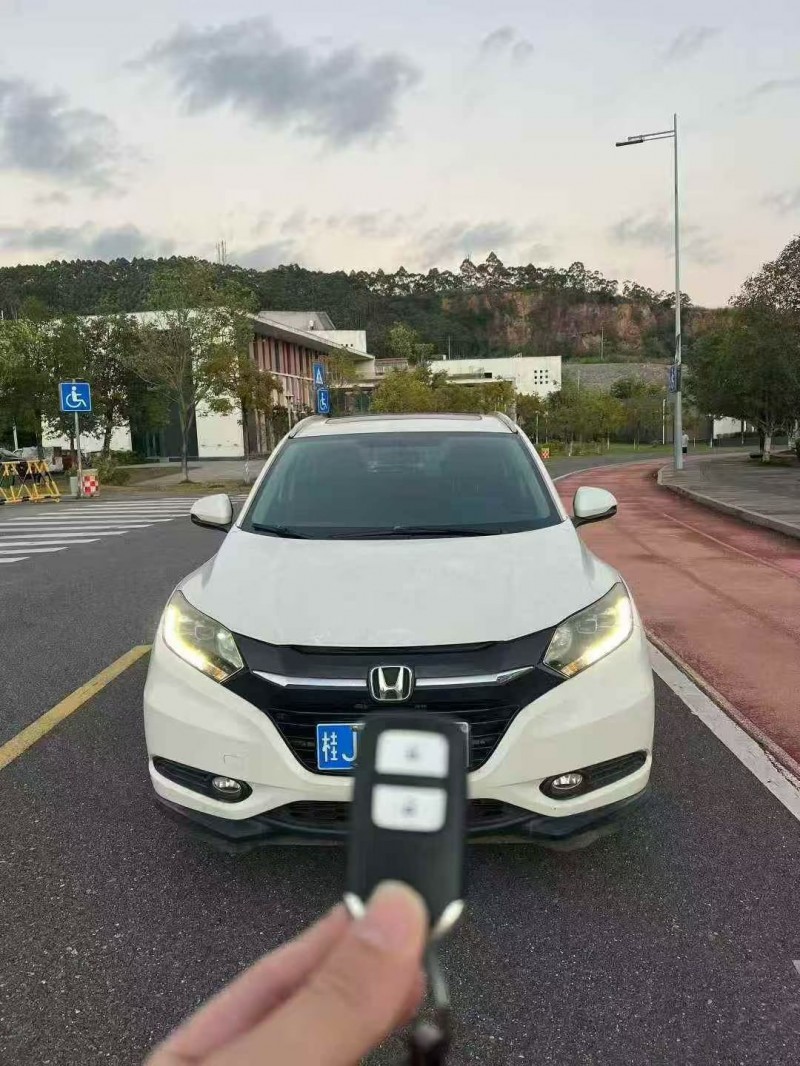 河池17年本田缤智1