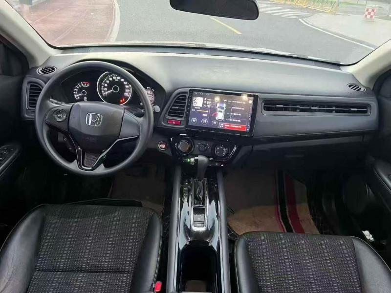 河池17年本田缤智4