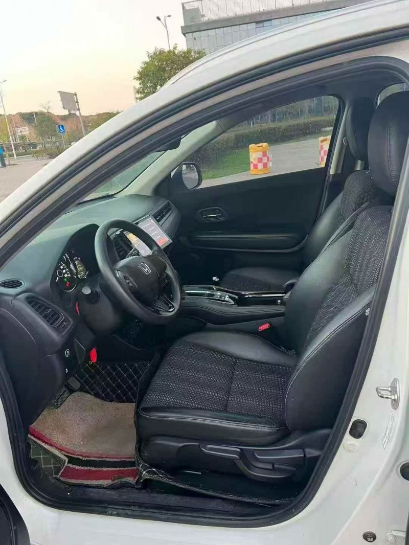 河池17年本田缤智6