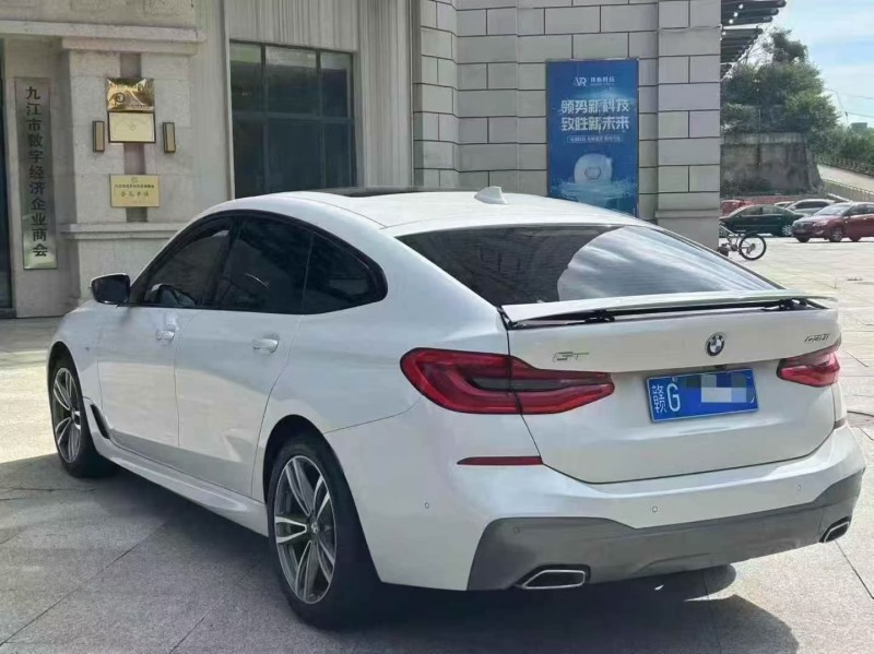 九江20年宝马6系8