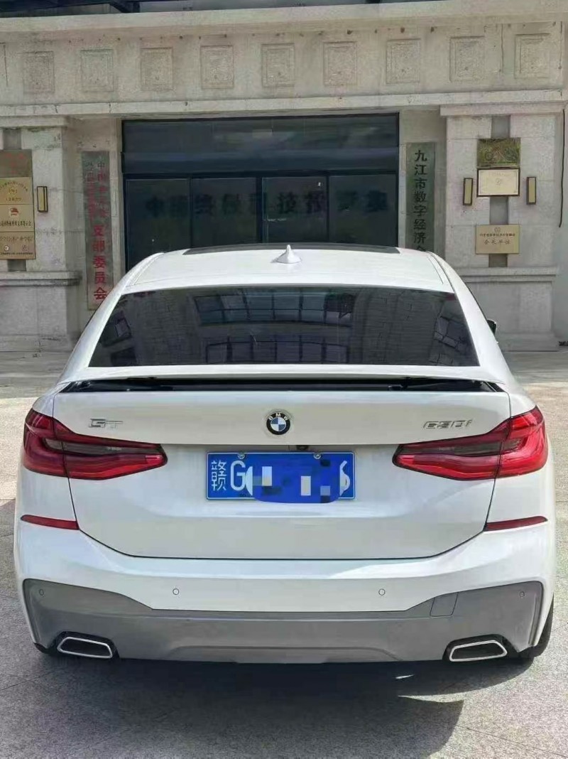 九江20年宝马6系9
