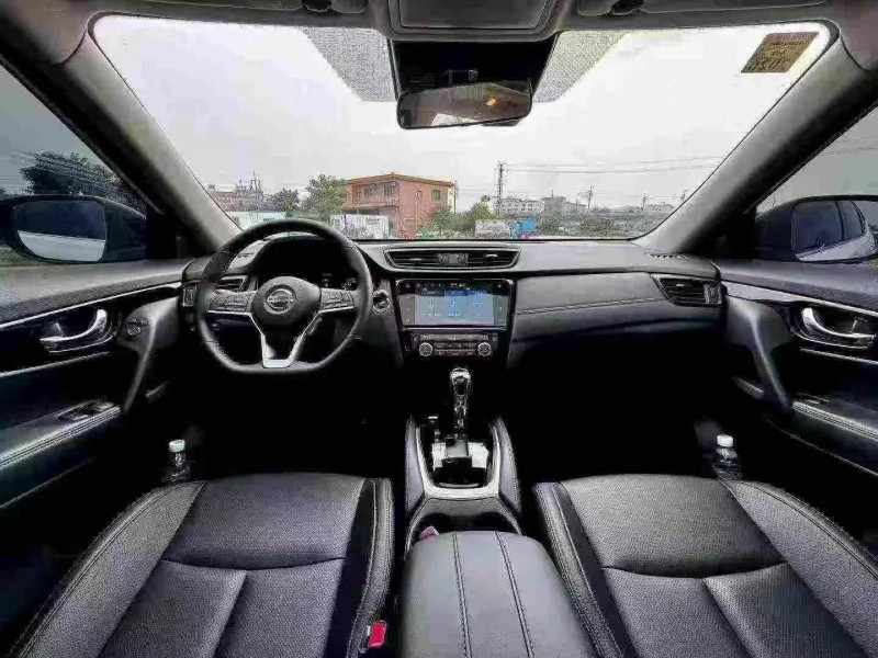 珠海24年日产奇骏5