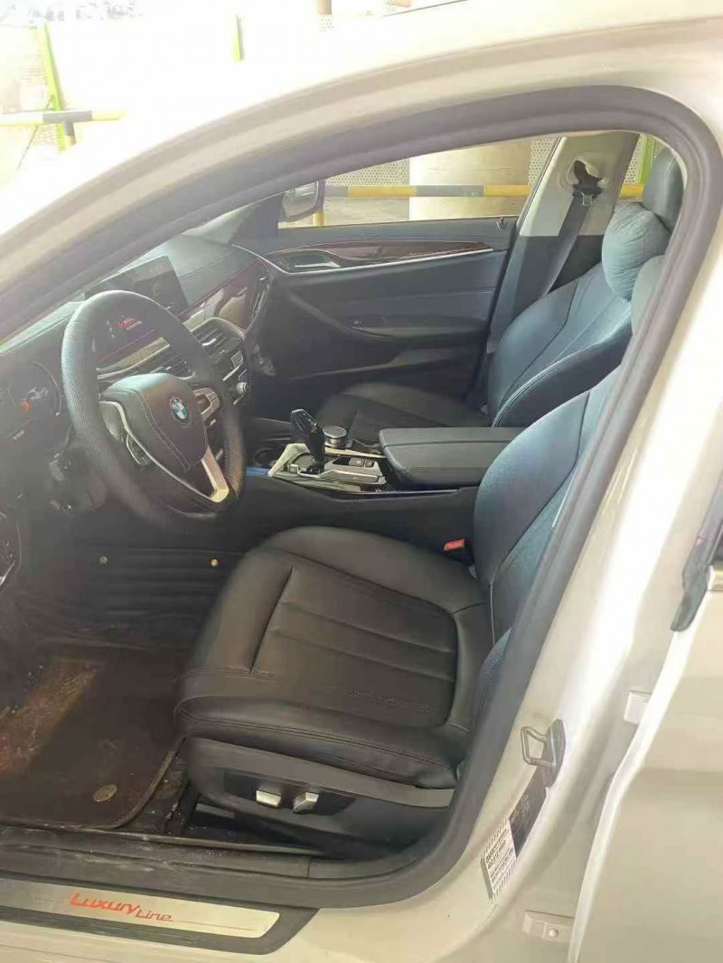 江门18年宝马5系5