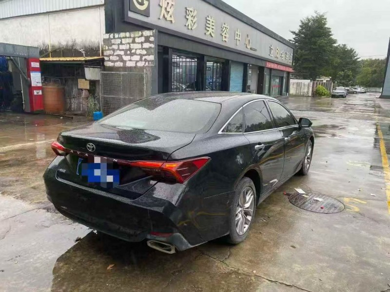 广州20年丰田亚洲龙9