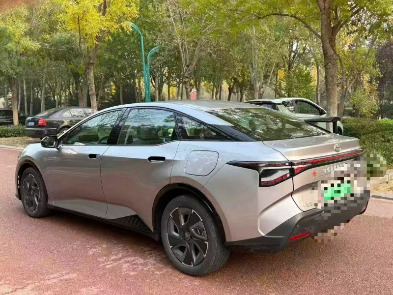 淄博25年丰田BZ3Pro8