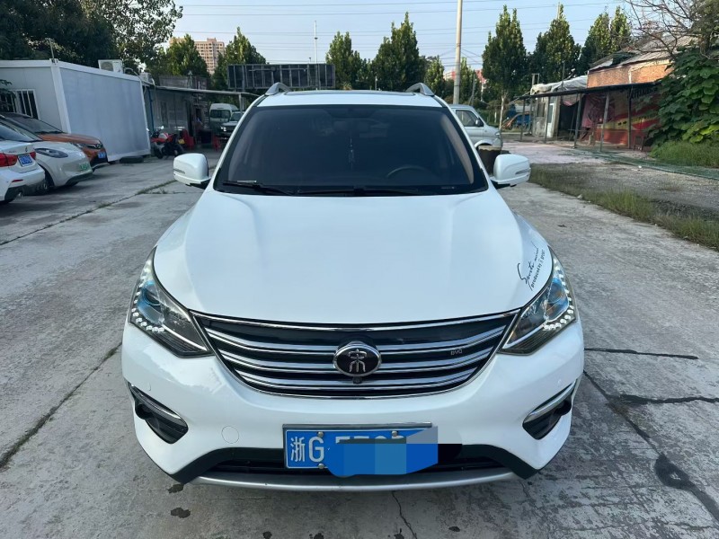 许昌18年比亚迪宋1