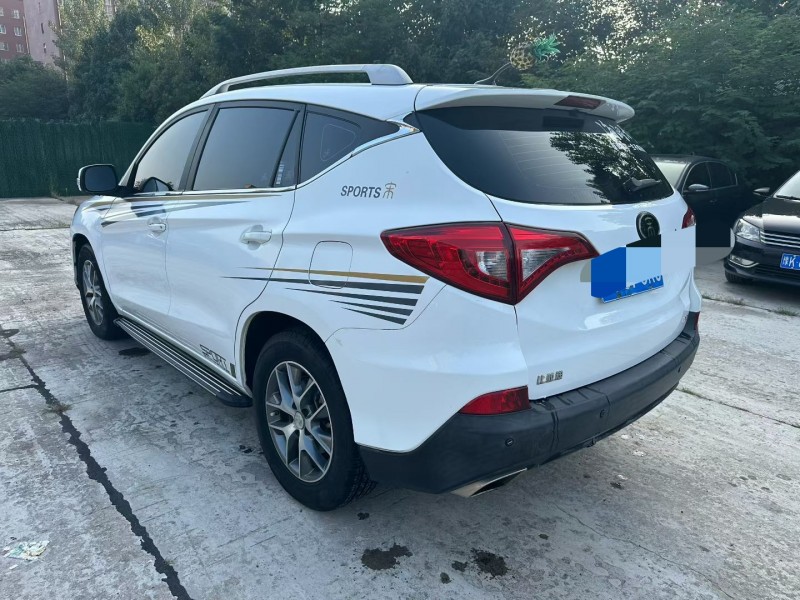 许昌18年比亚迪宋9