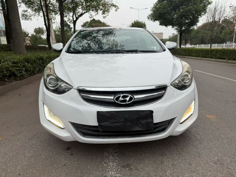 娄底16年现代朗动1