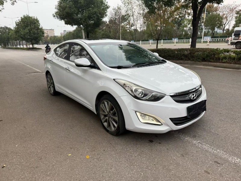 娄底16年现代朗动3