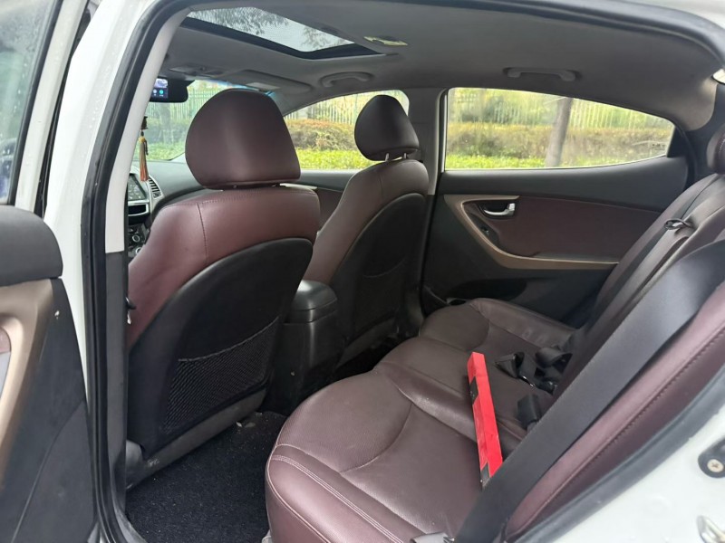 娄底16年现代朗动5