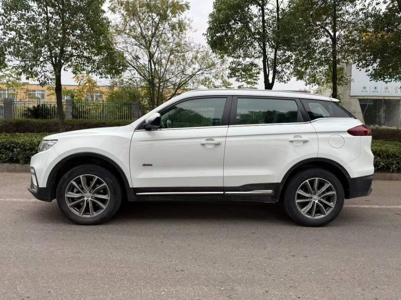 娄底19年吉利博越6