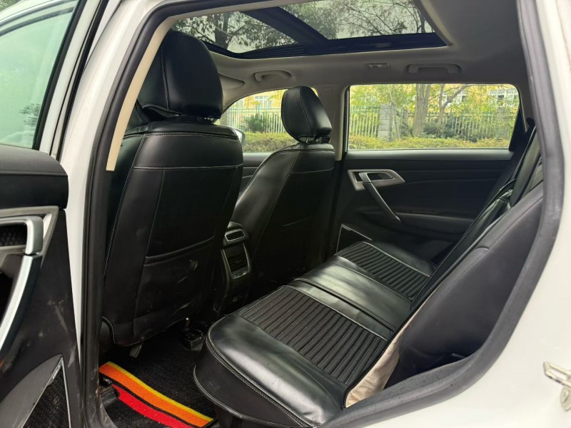 娄底19年吉利博越7