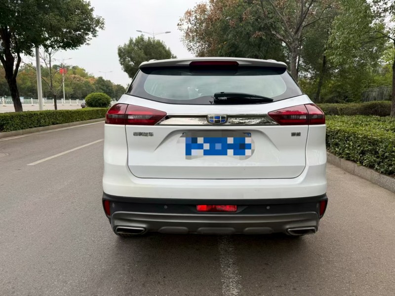 娄底19年吉利博越9