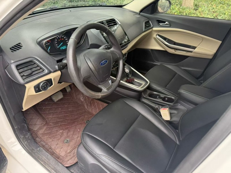 娄底17年福特福克斯4