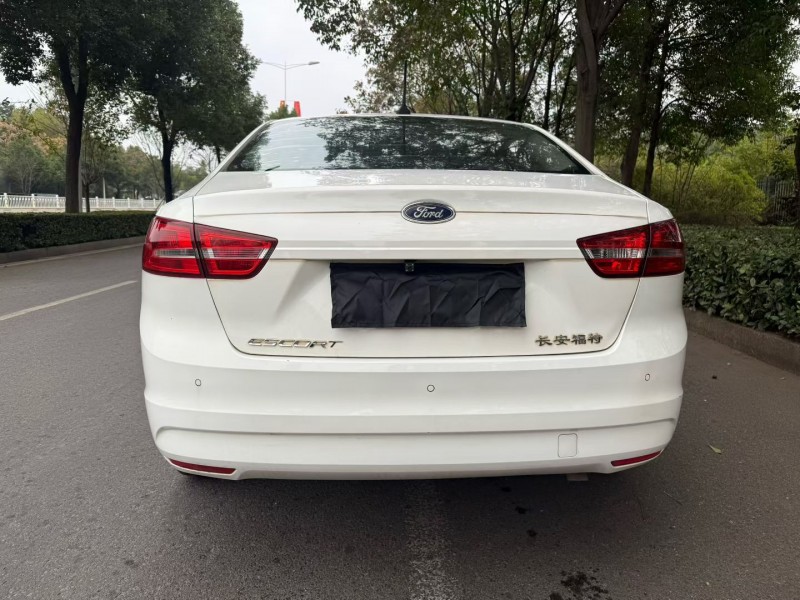 娄底17年福特福克斯9