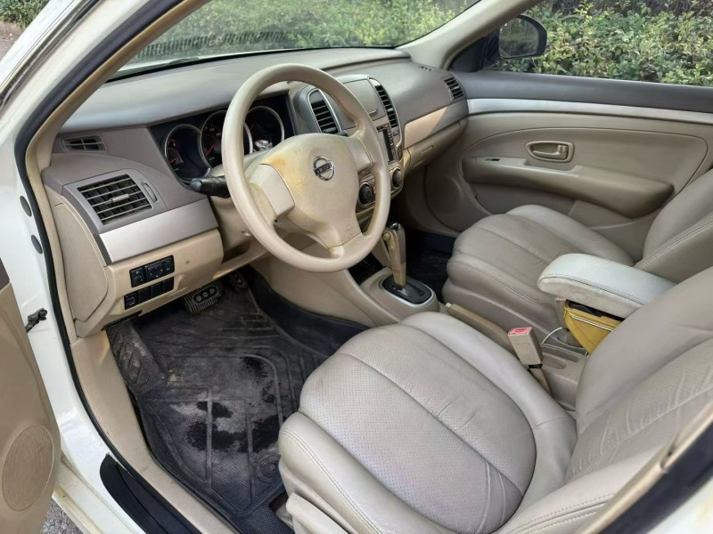 娄底14年日产轩逸4