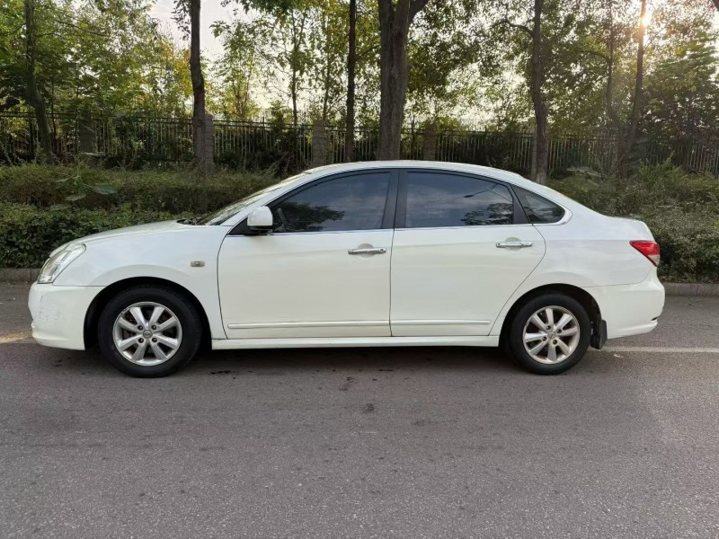 娄底14年日产轩逸6