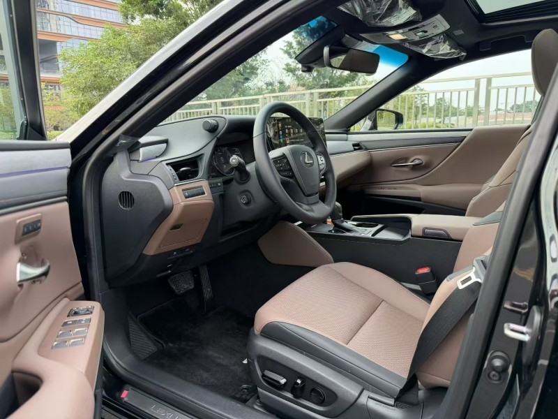 广州25年雷克萨斯ES4