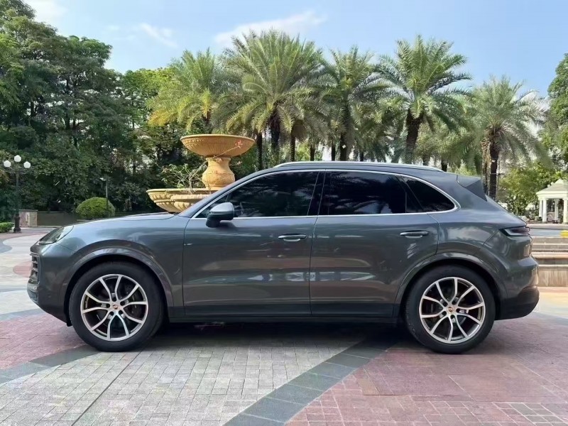 韶关23年保时捷卡宴4