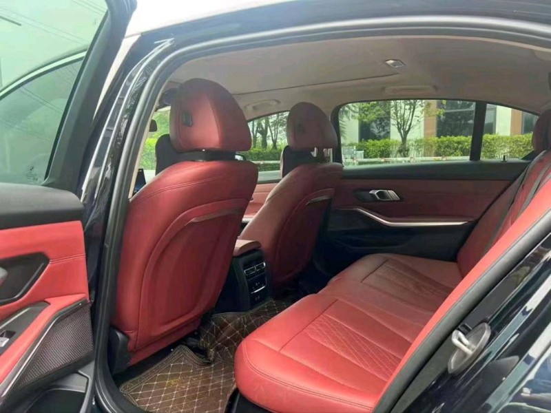 广州23年宝马3系7