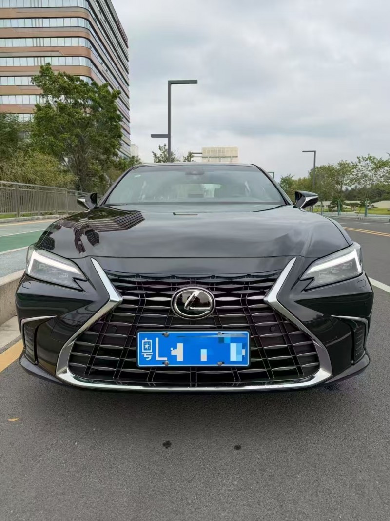 广州25年雷克萨斯ES1
