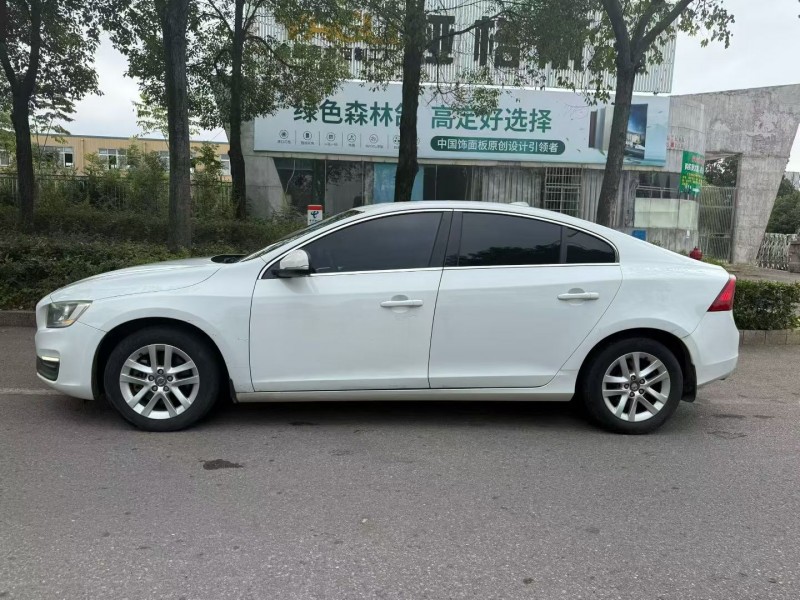 娄底15年沃尔沃S60L6