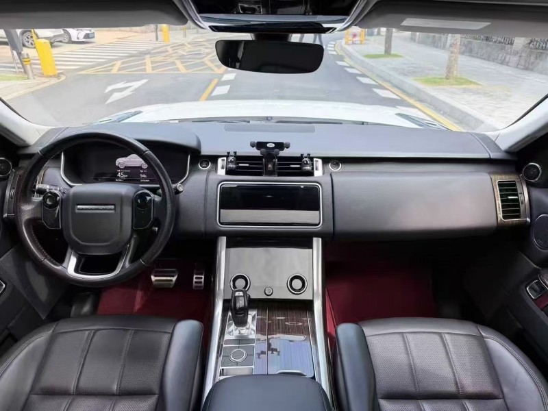 广州19年路虎揽胜运动3