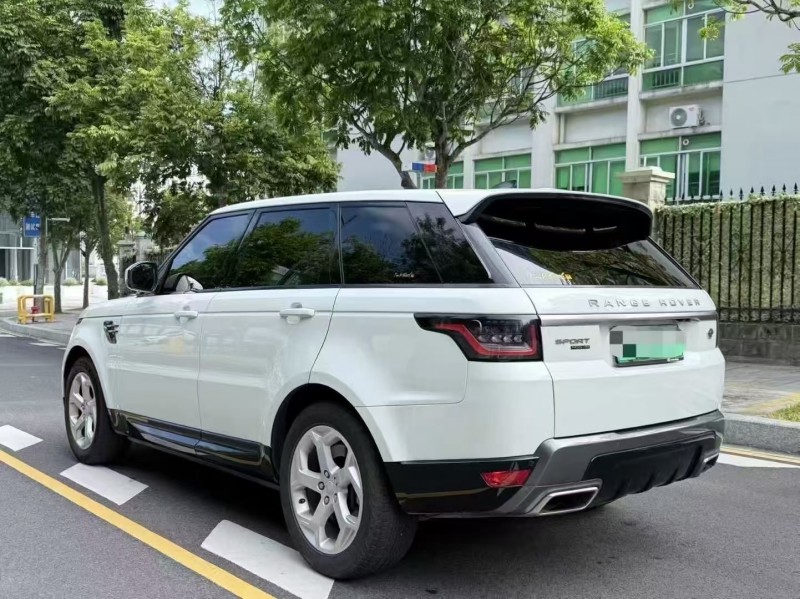 广州19年路虎揽胜运动8