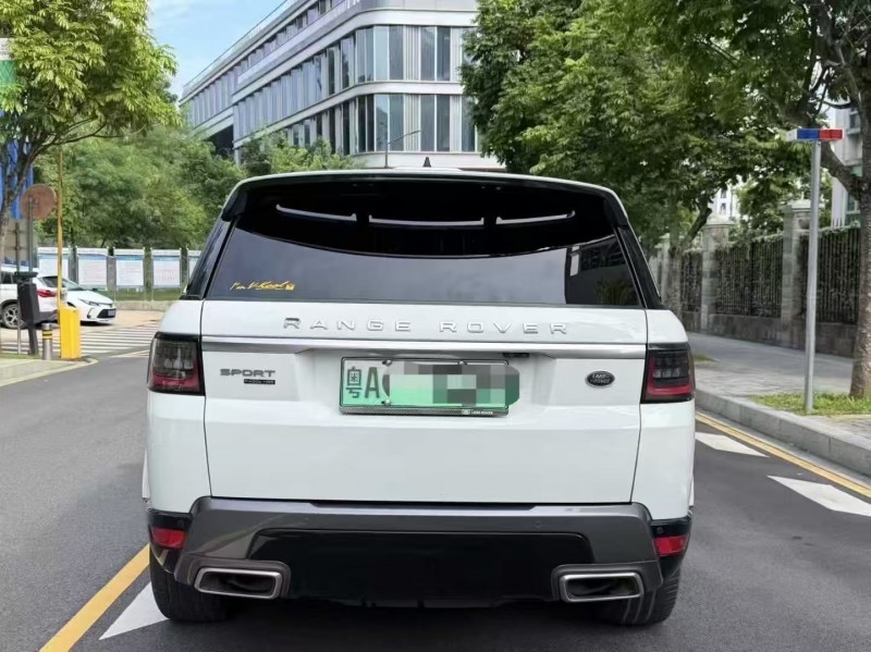 广州19年路虎揽胜运动9