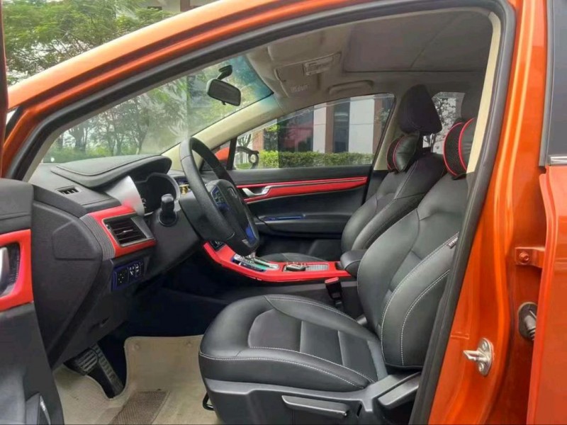 广州17年吉利帝豪8