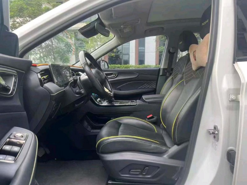 广州22年荣威RX58