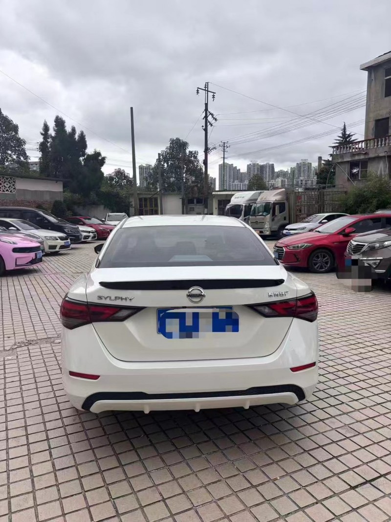 娄底22年日产轩逸9