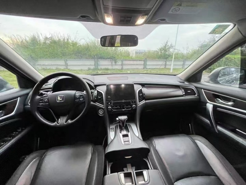 广州19年本田冠道6