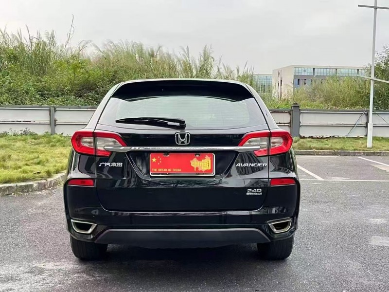 广州19年本田冠道9