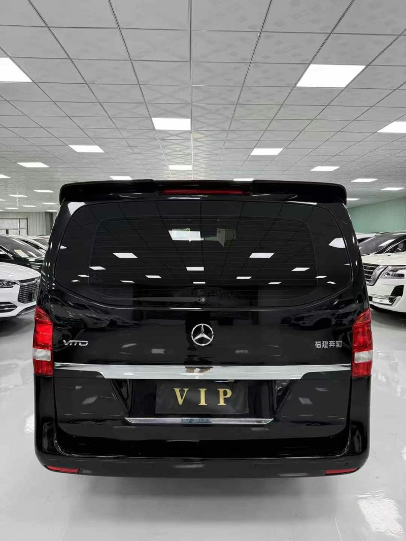 廊坊18年奔驰威霆3