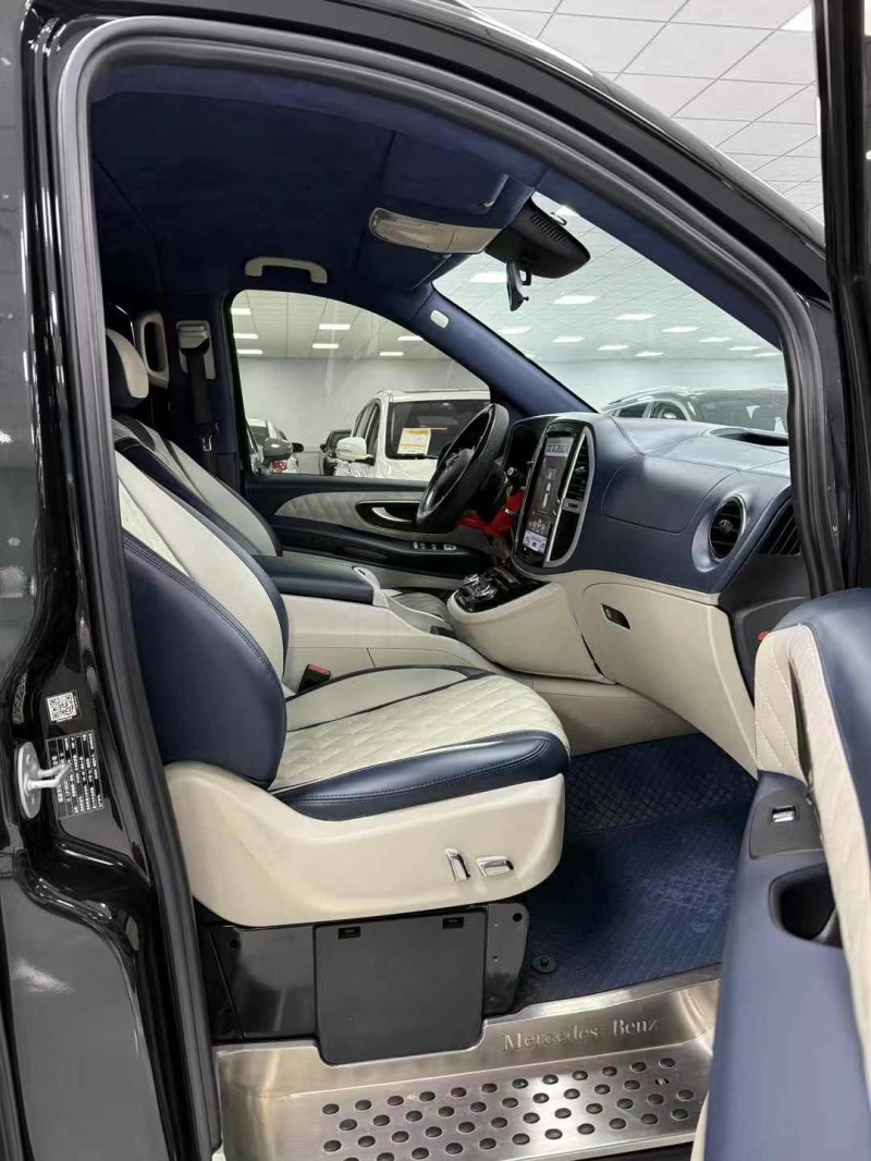 廊坊18年奔驰威霆8