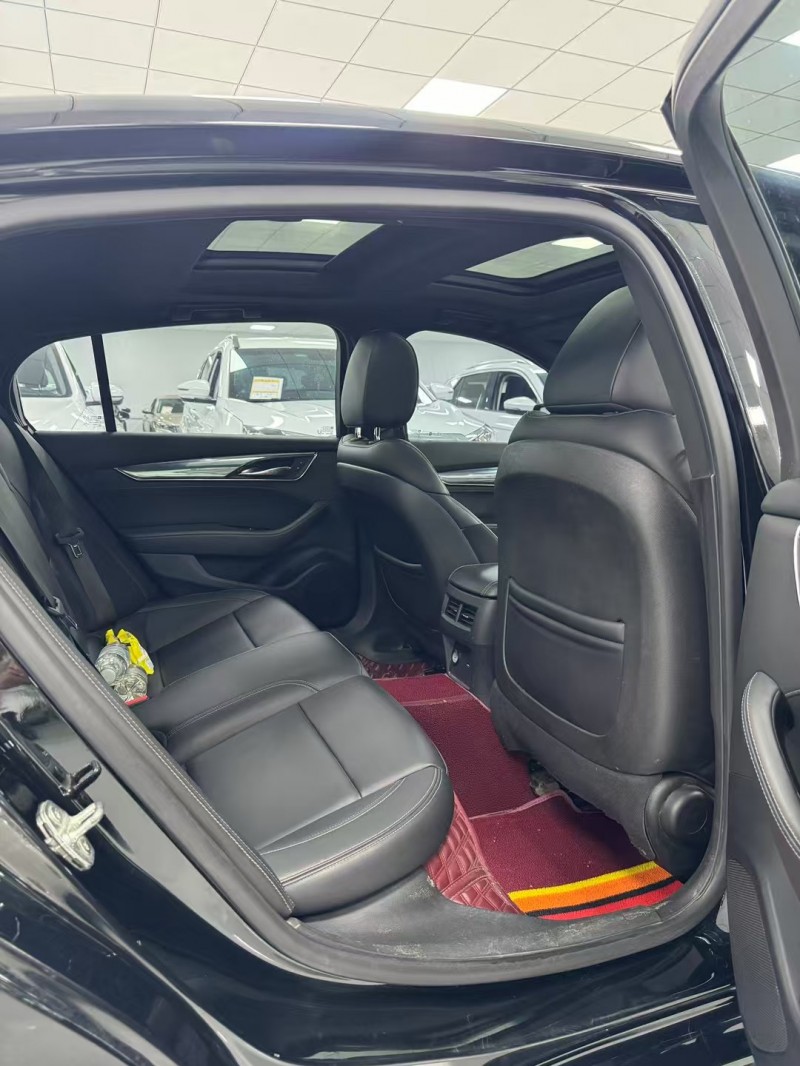 廊坊20年凯迪拉克CT53