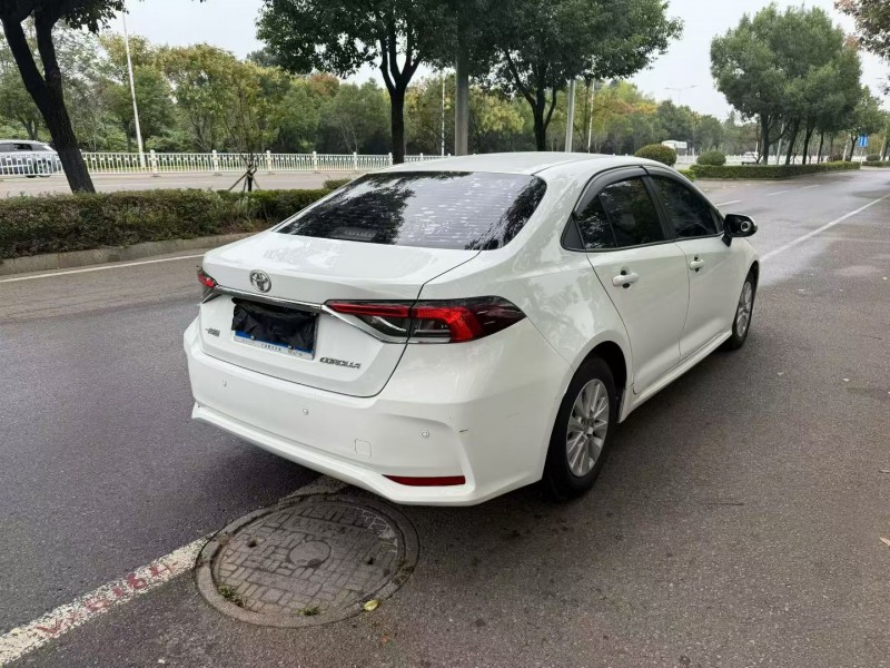 娄底21年丰田卡罗拉8