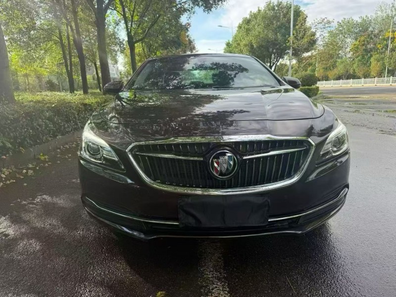 娄底17年别克君越1