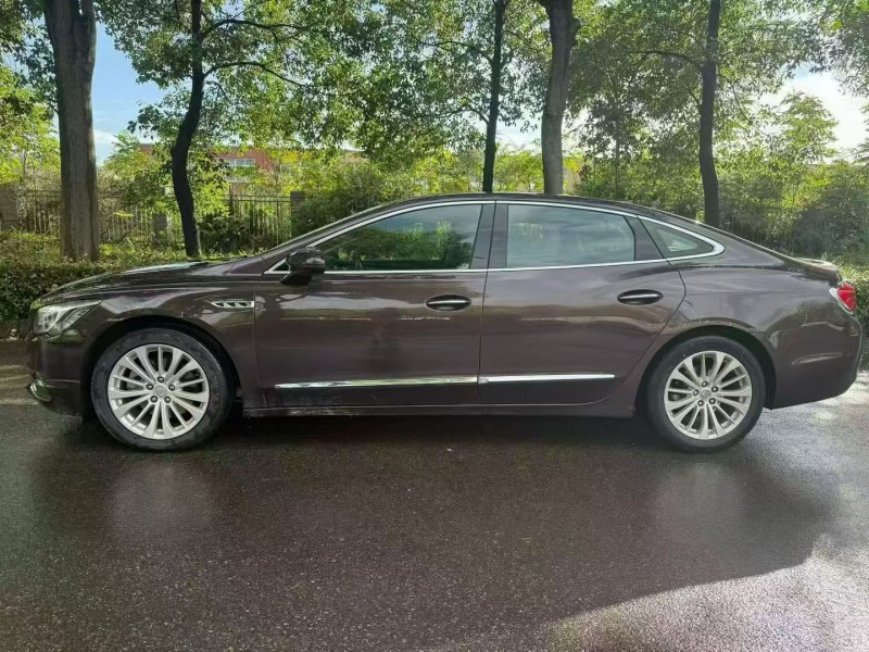 娄底17年别克君越6