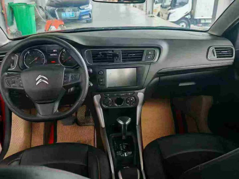 潜江18年雪铁龙C38