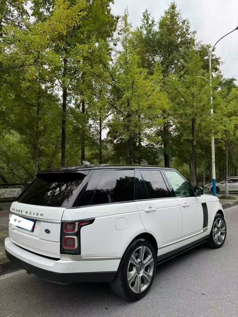 广州19年路虎揽胜行政8