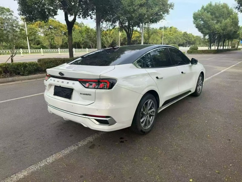 娄底23年福特蒙迪欧8