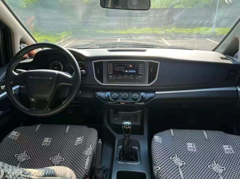 广州22年东风菱智8