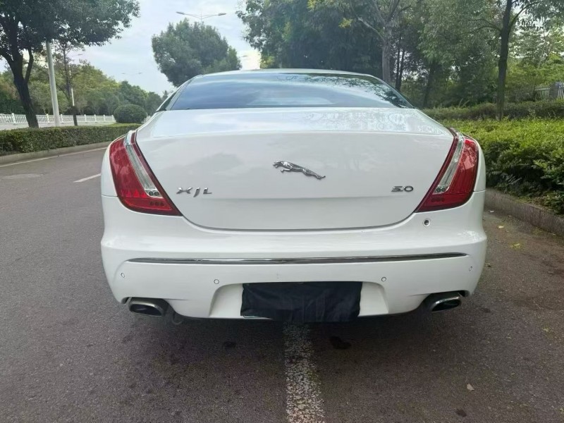 娄底12年捷豹XJ9