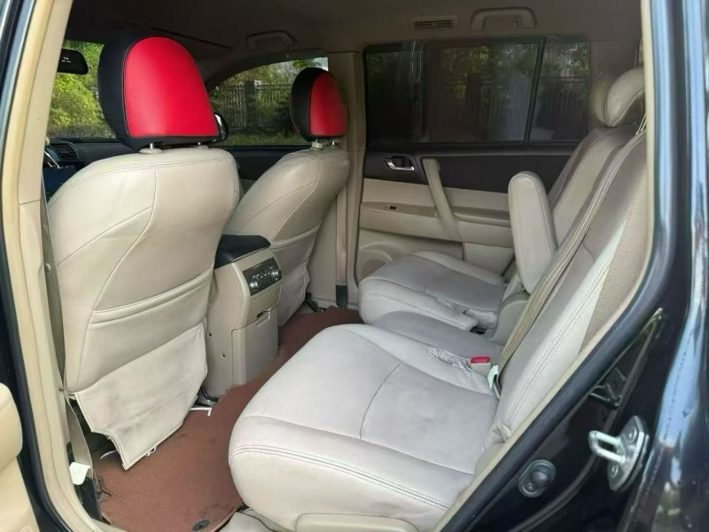 娄底13年丰田汉兰达4