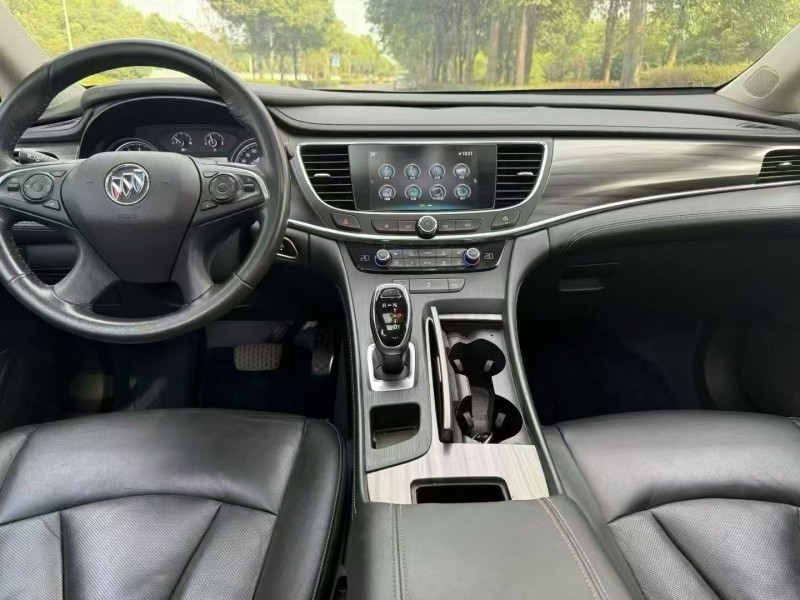 娄底17年别克君越6