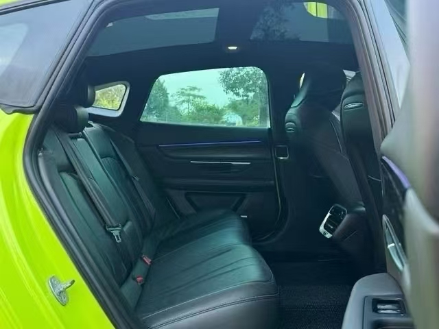 广州22年小鹏汽车p74