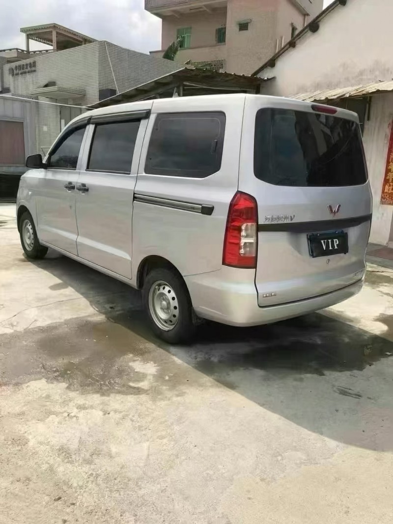 南宁23年五菱汽车宏光7