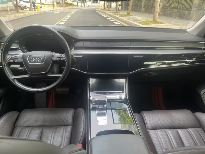 广州20年奥迪A8L5